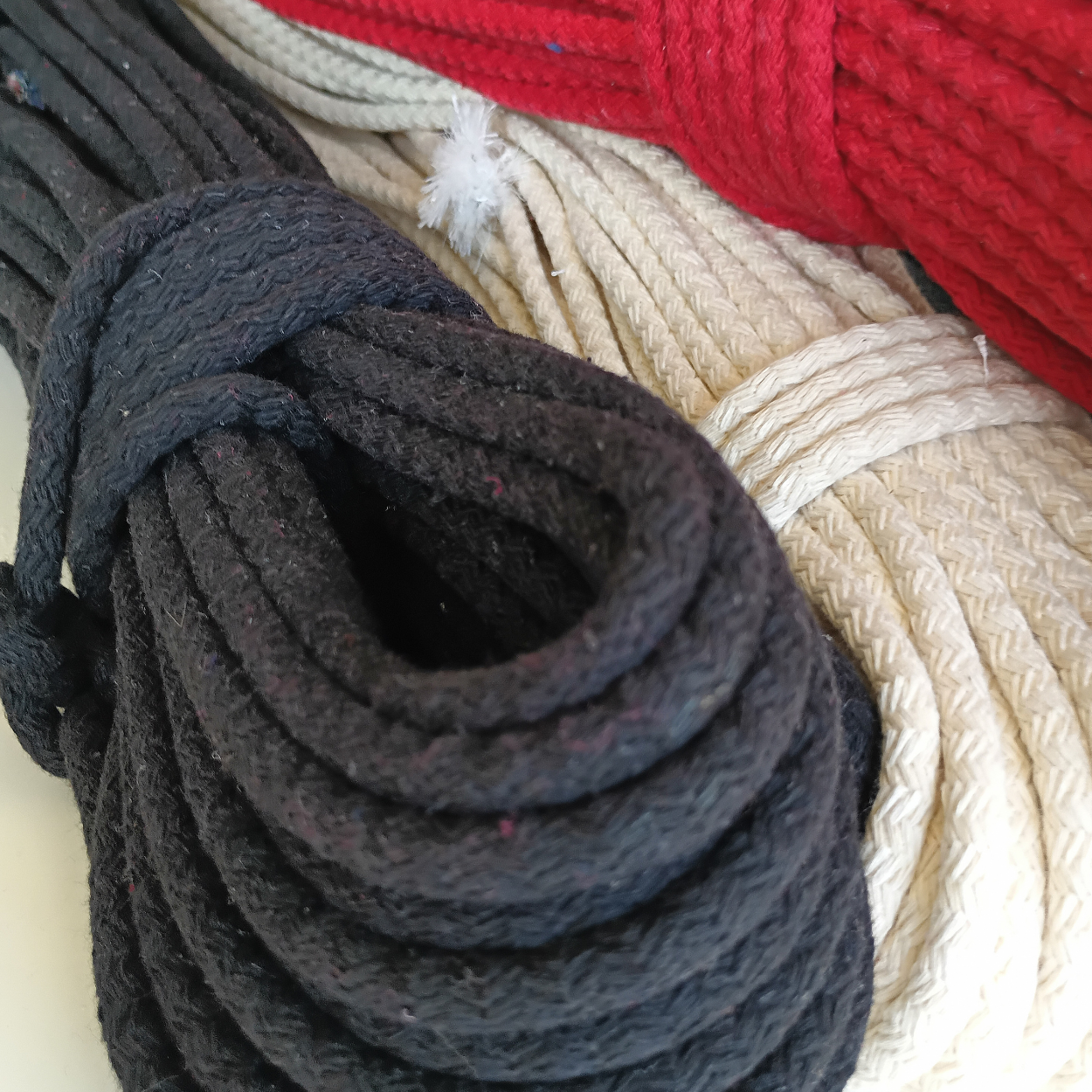 Dream Trimming Goods LLC - Wholesale Craft Supplies - Natural Cotton Rope 1/4' inch x 500 Yards – Dream Trimming11