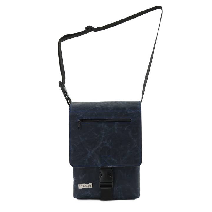 Sac à bandoulière Ben In Derby Nakota Navy pour la vente par STAMPS