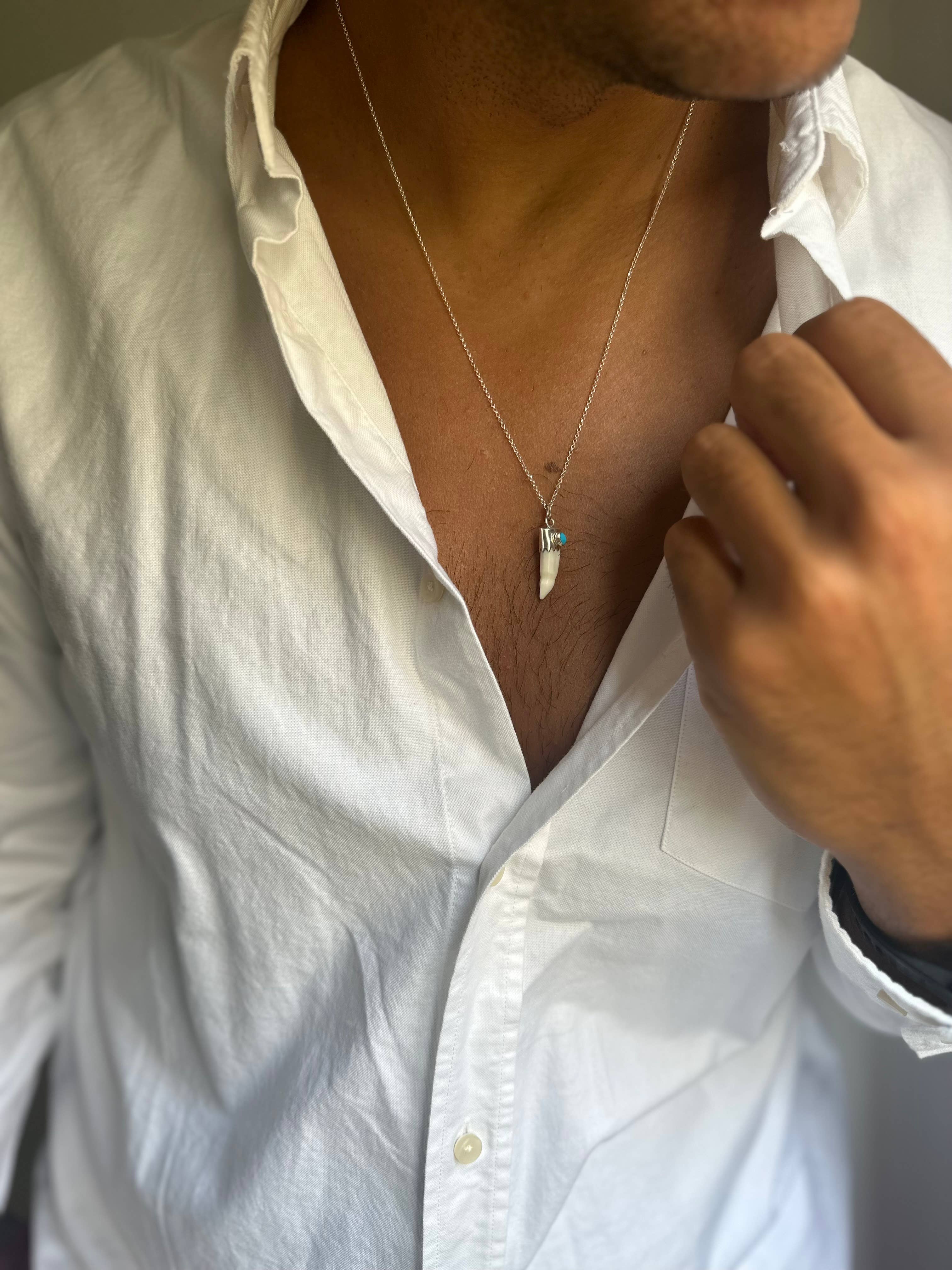 Christina Christi – Engroshandel Halskæde med vedhæng – Mænds sølv tand halskæde, sølv kæde halskæde, ben1