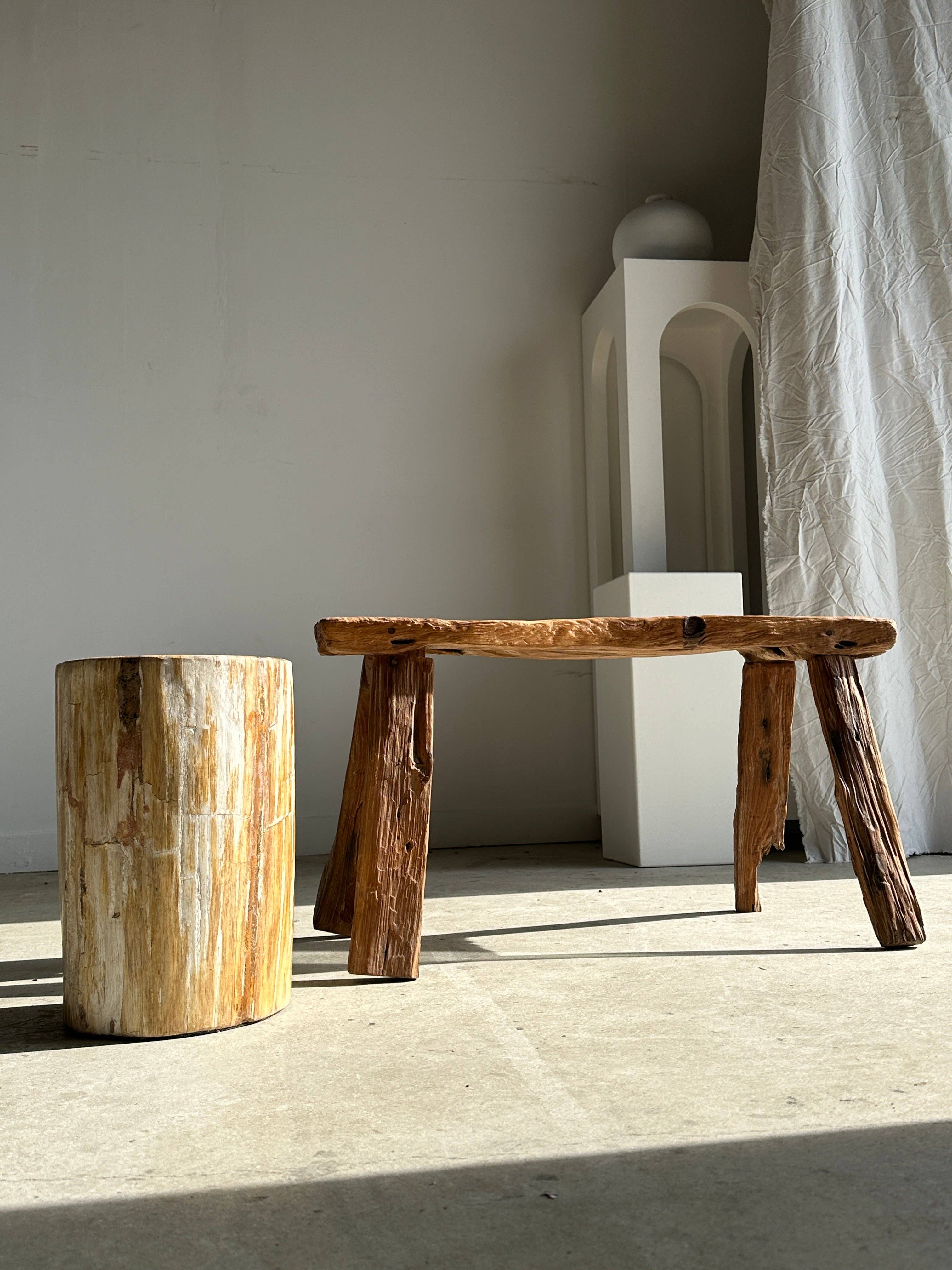 Office Objets - Wholesale Bench - Small organic bench in upcycled Asian teak quadripod openwork seat - Matahari36