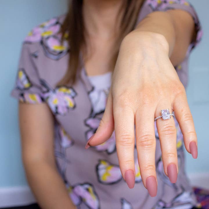 The Busy Moms Boutique - Wholesale Engagement Ring - "La Reina" Radiant Cut2