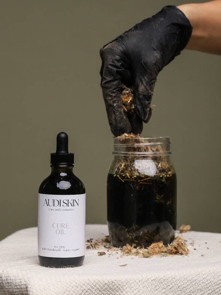 Cure oil for wholesale by Audi Skin