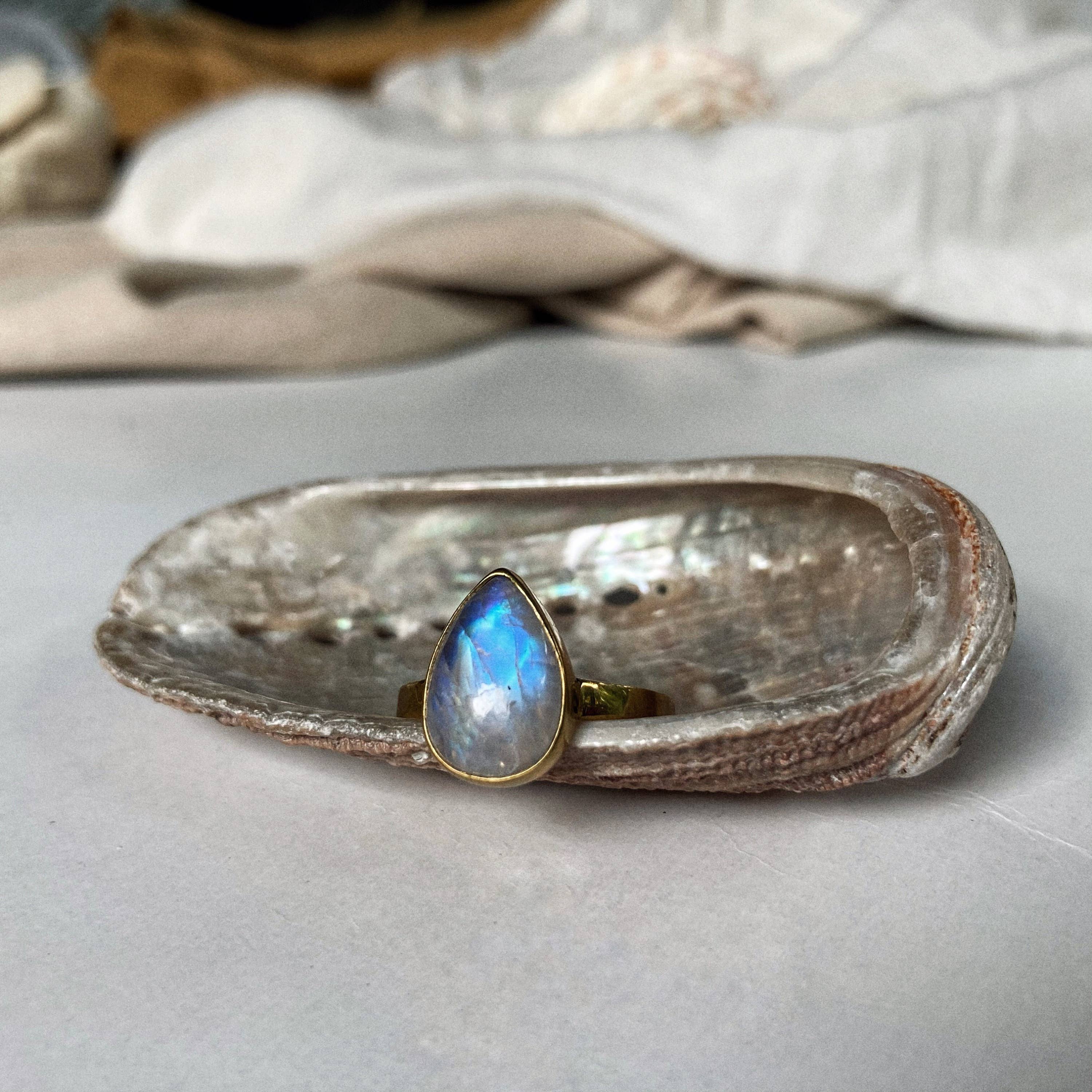 Bonisita - Wholesale Single Stone/Solitaire Ring - Blue Moonstone Ring0