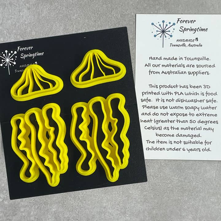 Lot d'emporte-pièces « Jellyfish » (4 emporte-pièces pour 2 méduses) pour fondant, pâte polymère, argile, pâte à modeler pour la vente par Forever Springtime