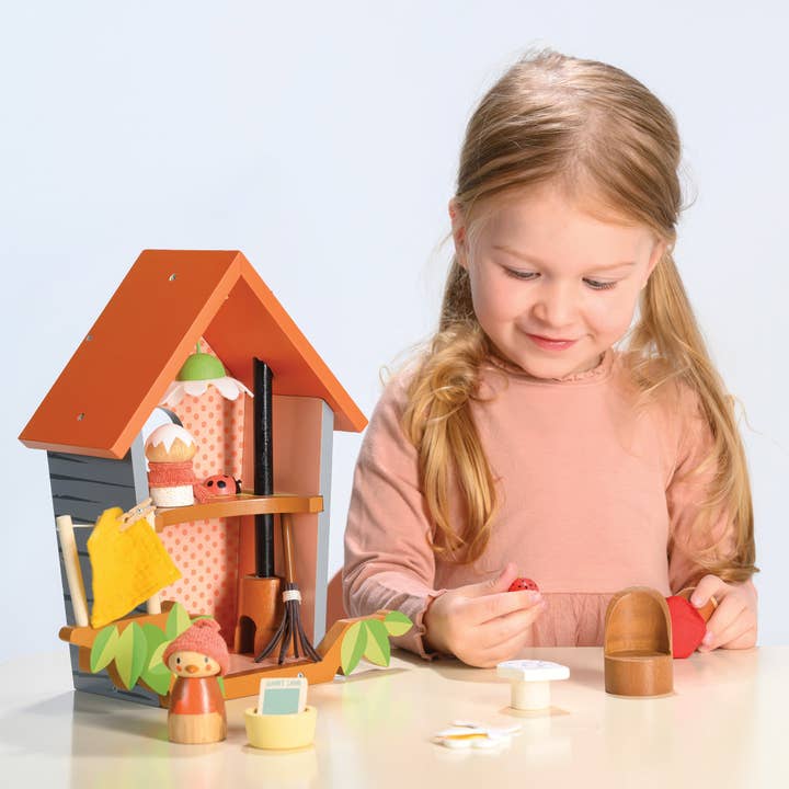 ThreadBear Design UK/EU – wholesale Toy set – Kids – Merrywood Tales Robin's Nest Box5