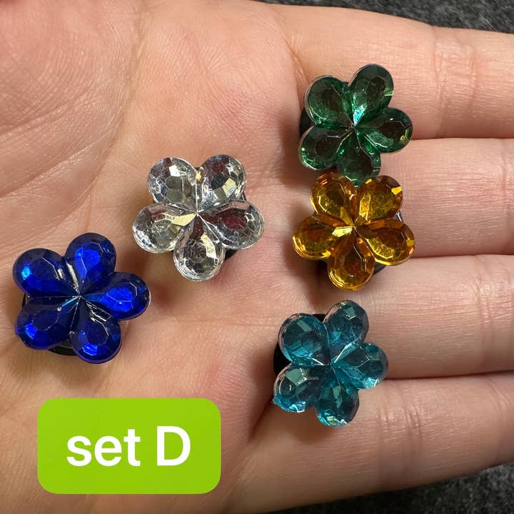 JuliesDecal - Venta al por mayor Accesorio de calzado - Unisex - Coloridos zapatos de cocodrilo especiales y redondos con temática floral, redondos y coloridos.6