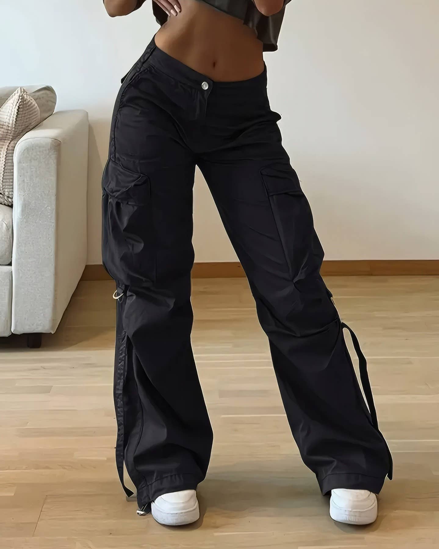 Streetwear Loose Fit Black Cargo Trousers for wholesale on Faire0