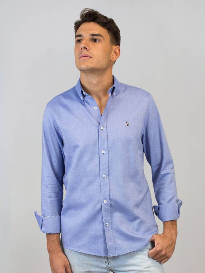 Middenblauw gewassen Oxford overhemd voor wholesale door Patadegayo