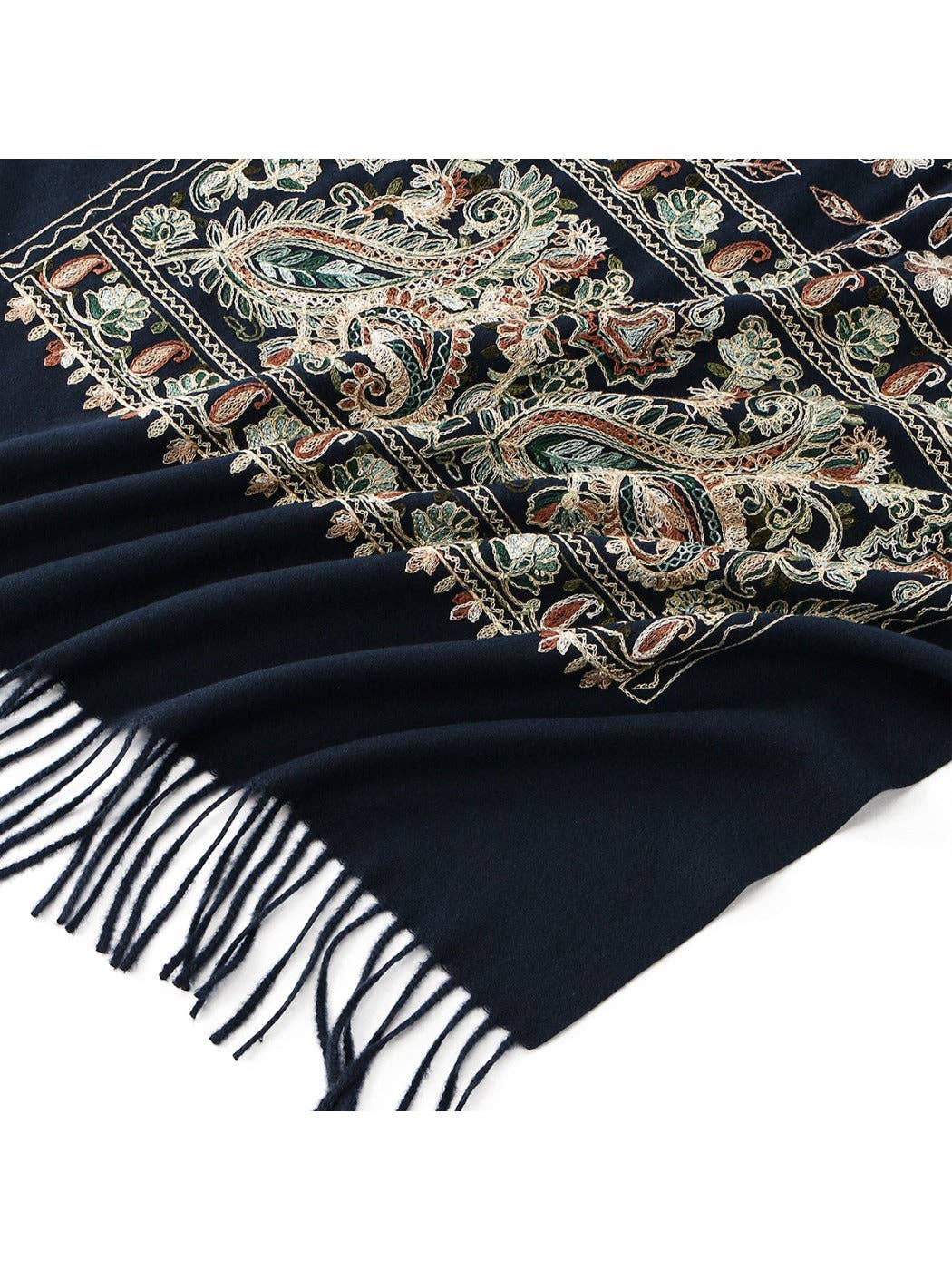 Funkyrel® Atzbranding Limited - Vendita all'ingrosso Sciarpa - Donna - Scarvii - Sciarpa Invernale Bohémien Ricamata5