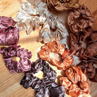 Frosting Company - Wholesale Scrunchie - Women's - Hair Scrunchies - Warm Coffee Satin Beauty Set
