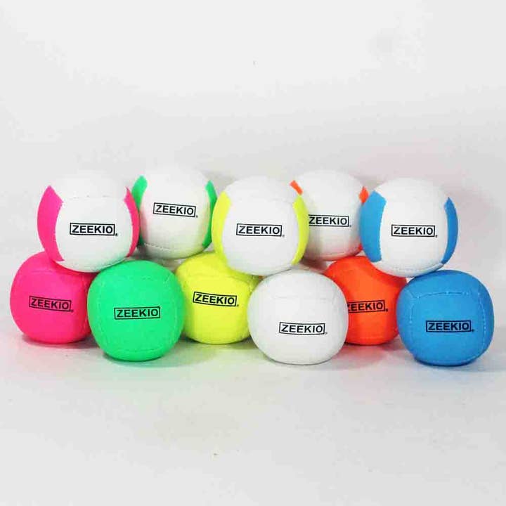 Zeekio Lunar Balles de Jonglage - Balle Professionnelle Réactive aux UV de 110g à 6 Panneaux - Lot de 3 pour la vente par YoYoSam Wholesale