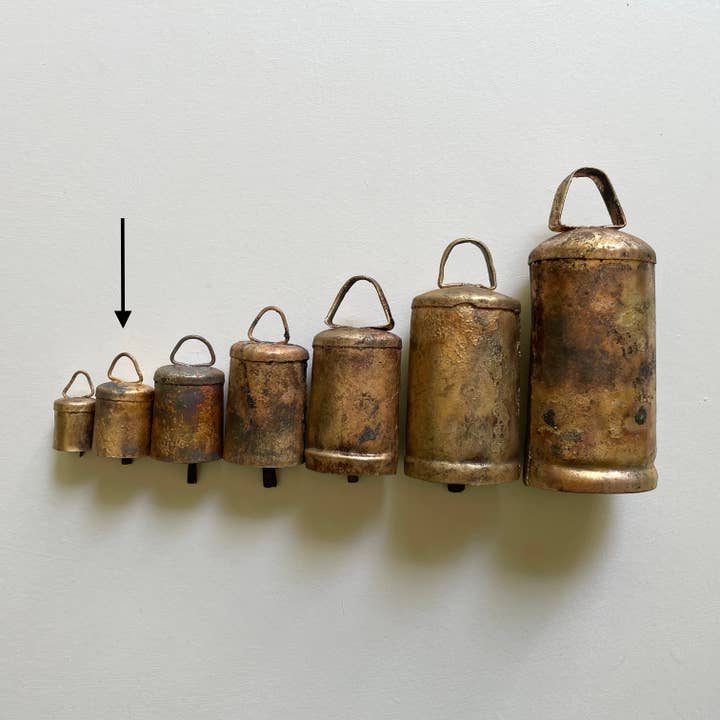 fort & field - Wholesale Bell - 1 3/4" rustic flat top tin brass finish bell metal striker