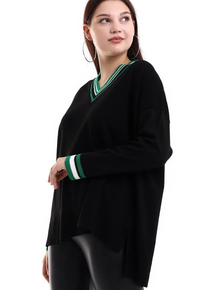 PULL EN MAILLE DÉCONTRACTÉE À COL EN V pour la vente par Cloth Cube