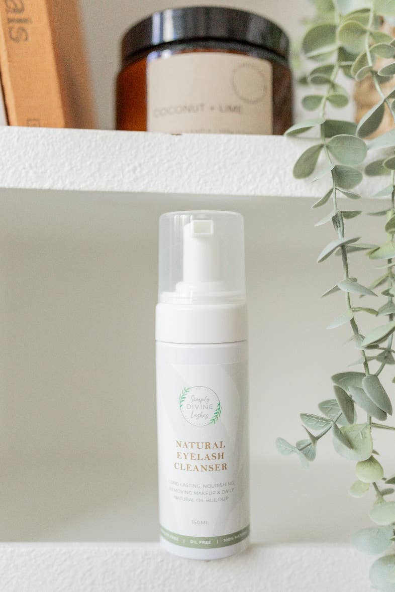 Simply Divine Lashes - Wholesale Eyelash/brow serum - Organic Eyelash Cleanser1