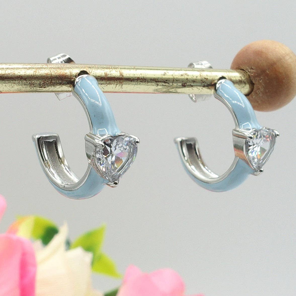 Daemon srls - Venta al por mayor Pendientes de aro pequeños - CHERIE FLUO mini - acero inoxidable - pendientes de aro esmaltados con circonitas cúbicas9