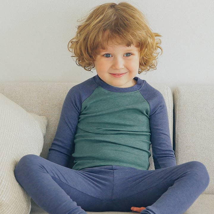 New Melange raglan Green&Navy Boys Girls Long Sleeve PJs for wholesale by Vaenait Baby