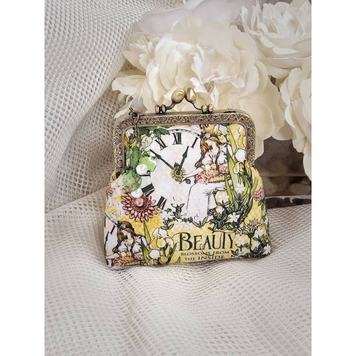 LeisTextileStudio - Wholesale Coin Purse - Women's - Mucha Art Kiss Lock Coin Purse Mini Clutch Cardholder1