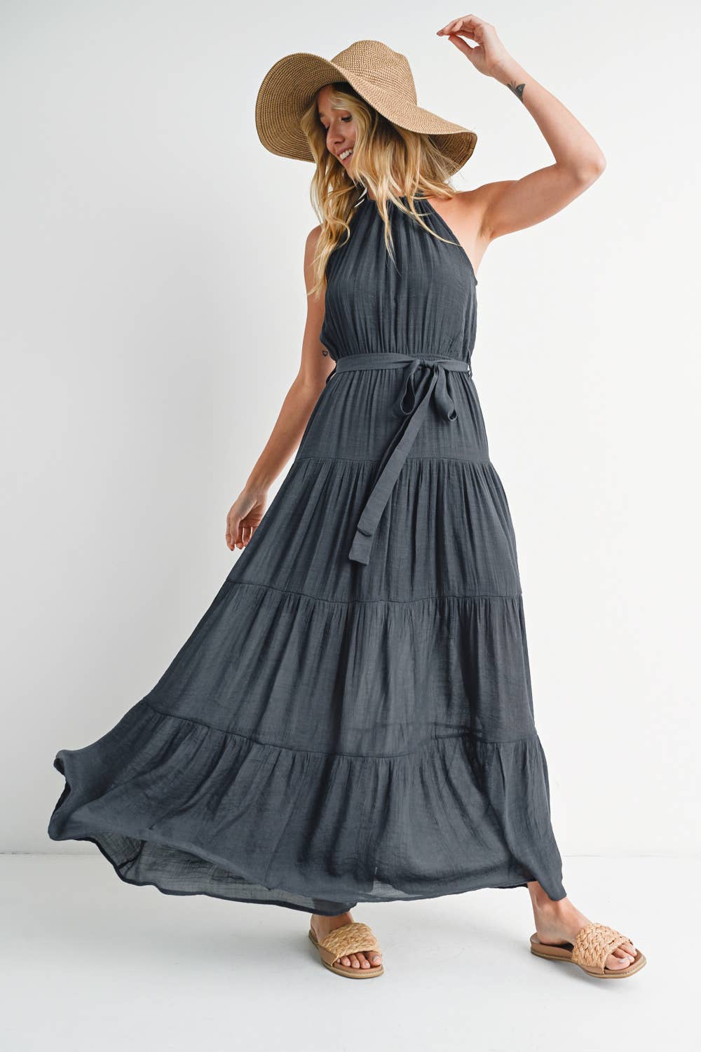 Bluivy – Vestido - Mulher por atacado – VESTIDO MAXI DE CINTURA COM HALTER EM CAMADAS7