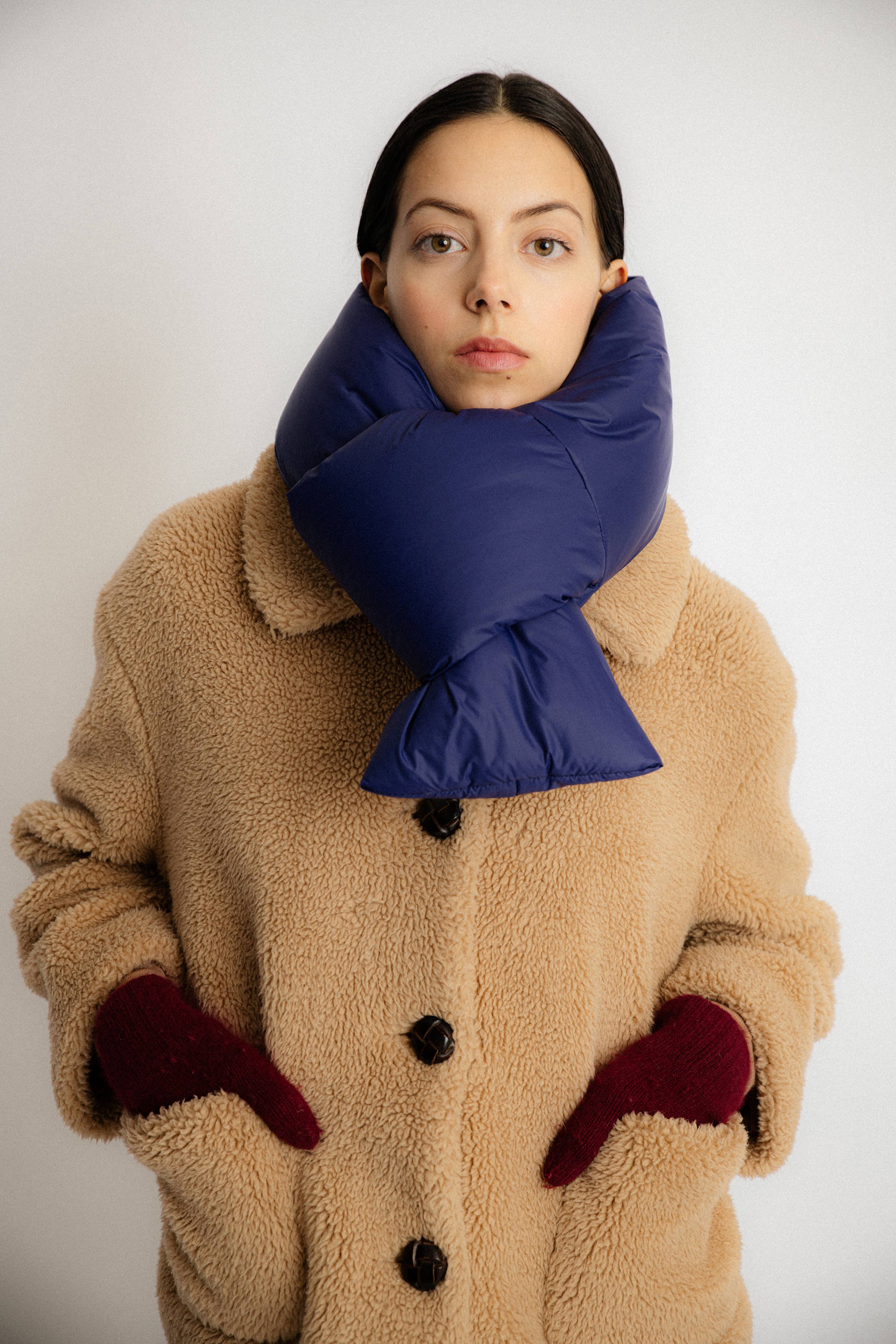 Abstract - Wholesale Scarf - Women's - Mini padded water repellent nylon scarf13