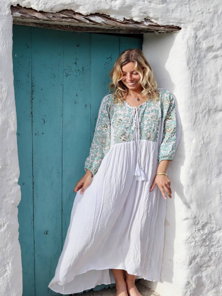Lio lux kaftan white and turquoise for wholesale by Aurobelle Ibiza