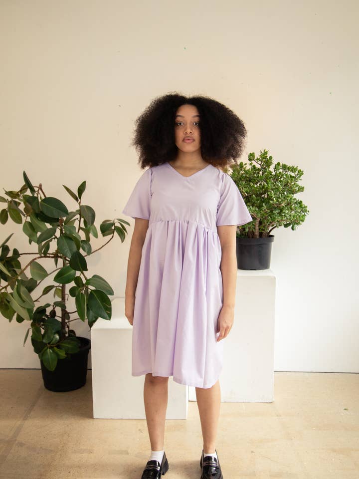 Kurzarmbluse mit mittlerer Naht, Blau/Grau für den Großhandel von Madia & Matilda