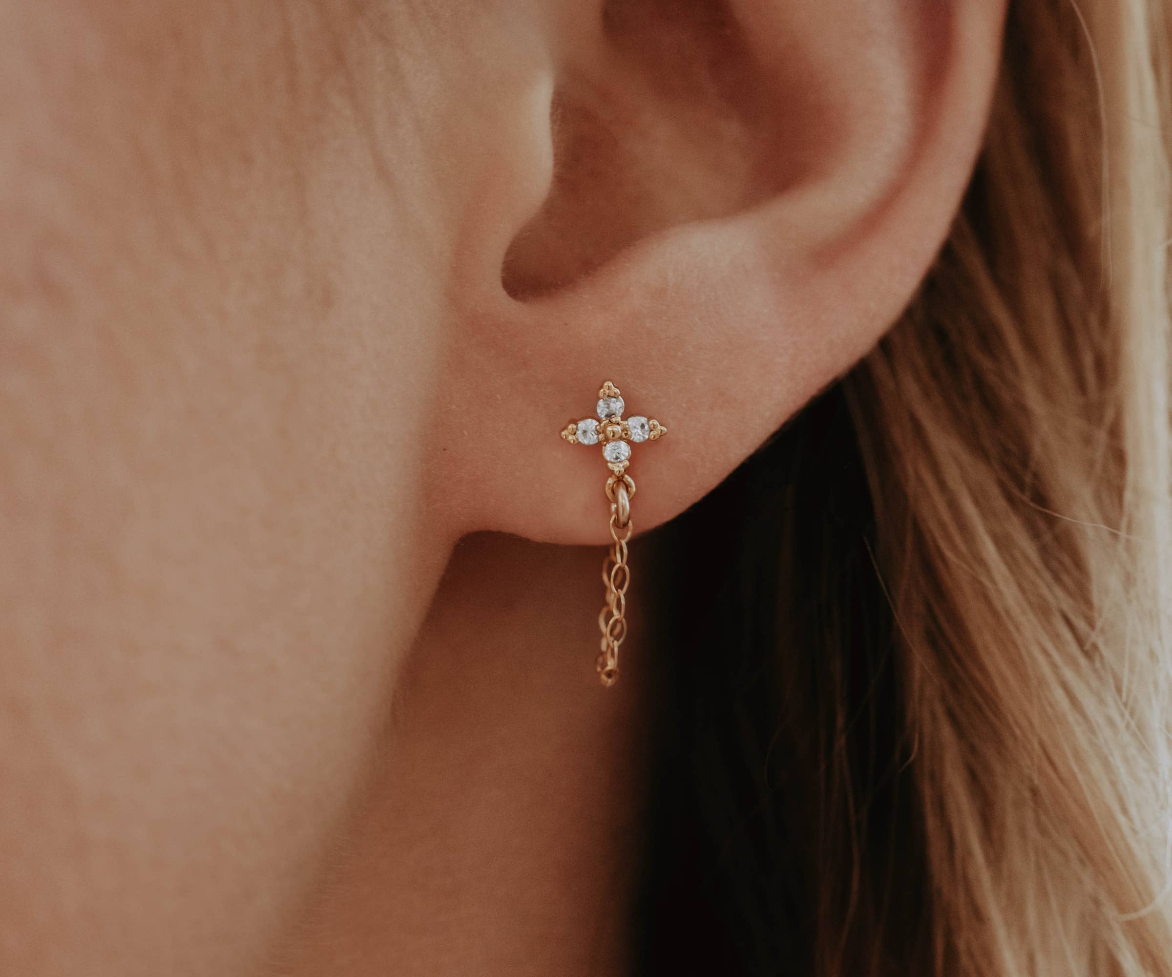 A Worthy Brand - Wholesale Stud/post earrings - CZ Diamond Tiny Flower Stud Earrings with Chain Gold Vermeil