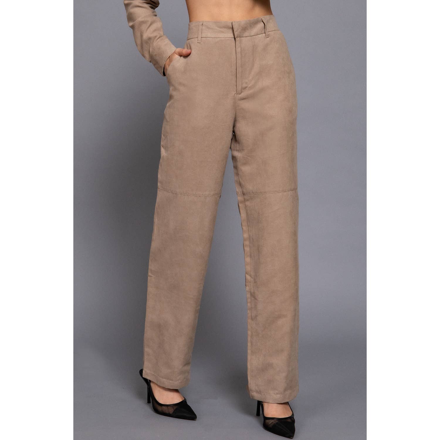 HiteJeans - Vente Pantalon – femme - PANTALON TISSÉ À JAMBES DROITES EN FAUX DAIM1