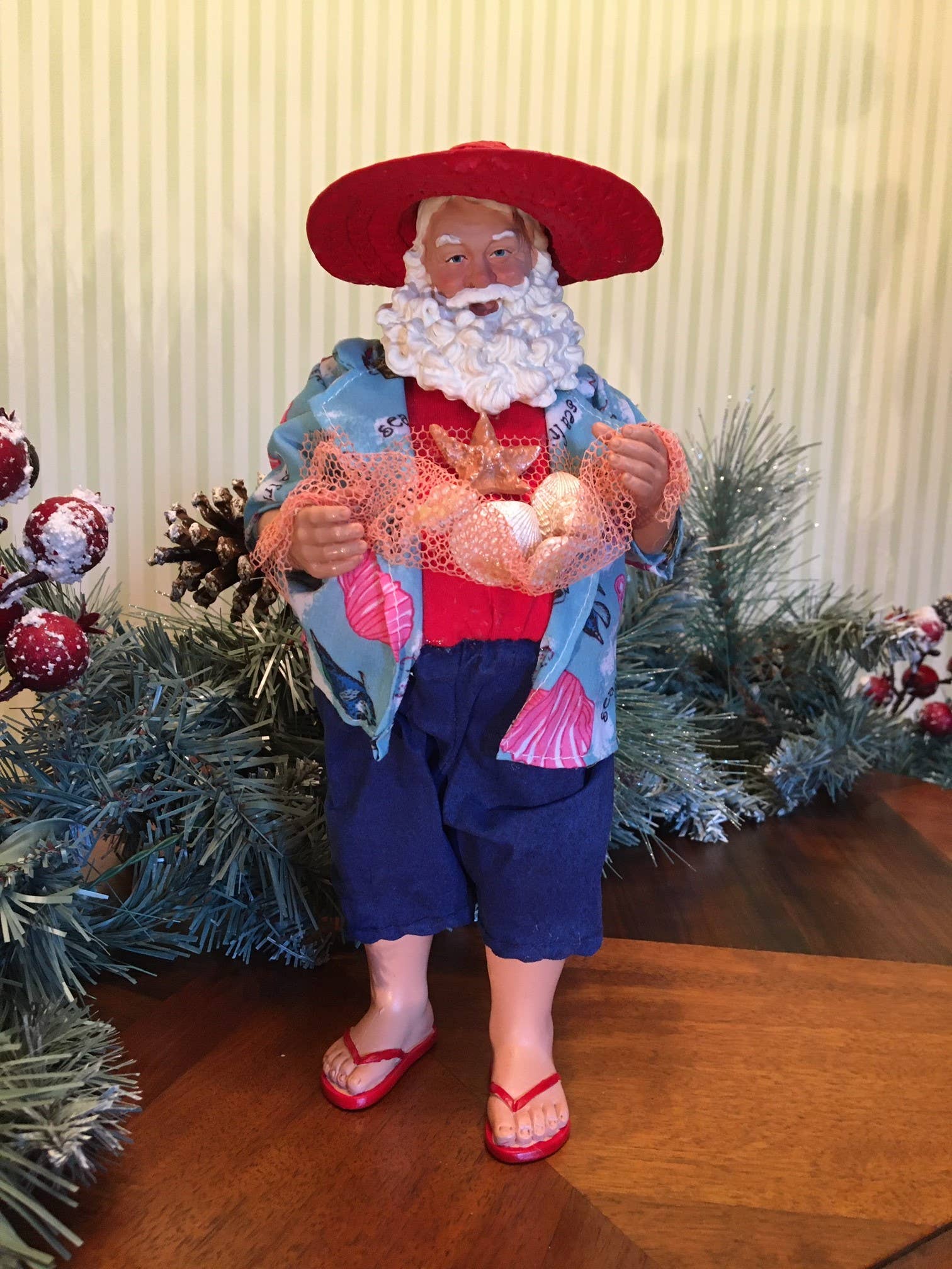 Santa’s Workshop Inc. - Wholesale Christmas Decoration - 10" Beach Party Santa2