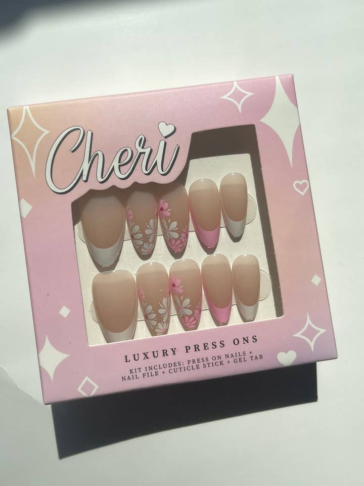 Kit à ongles Press On Style #4 pour la vente par Cheri Press Ons