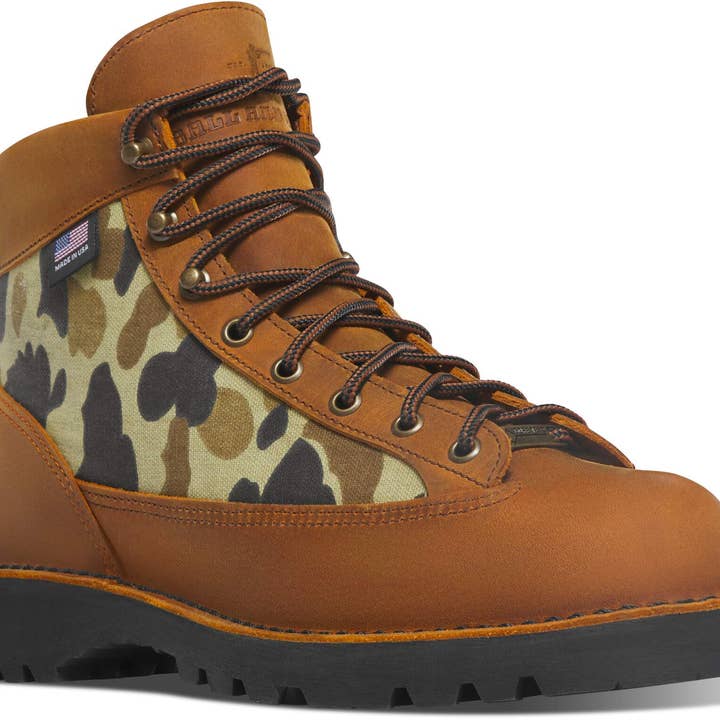 Ball and Buck - Wholesale Hiking Boots - Men's - Danner x Ball and Buck Light - Original Camo1