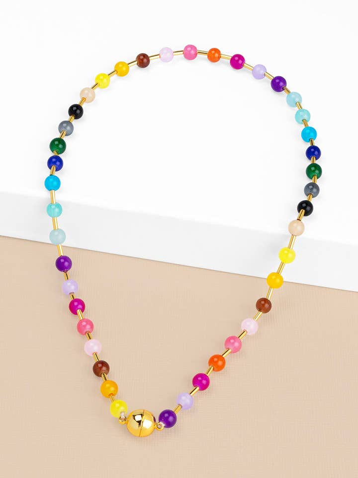 Collier Court à Perles de Verre avec Aimant pour la vente par ZENZII Jewelry