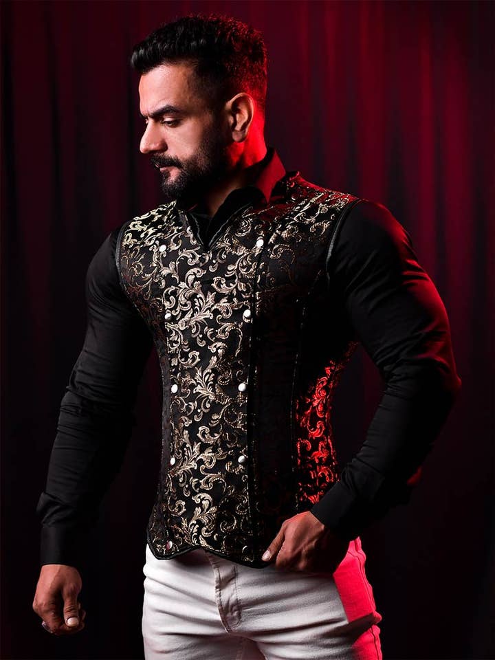 Miss Leather - Vente Gilet de costume – homme - Gilet corset homme en brocart doré - Top corset masculin5