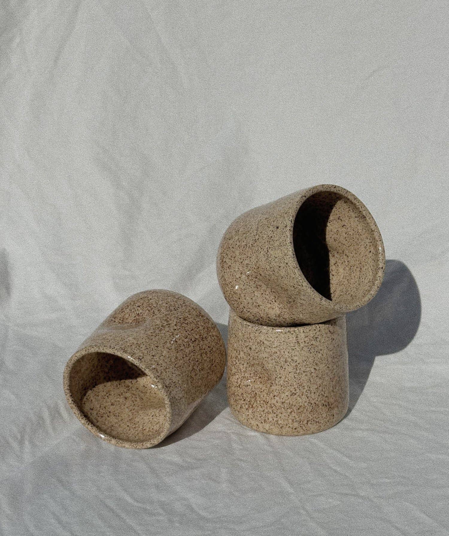 Pepper Stone Ceramics - Vente Verre/tasse - Coupe pincée9