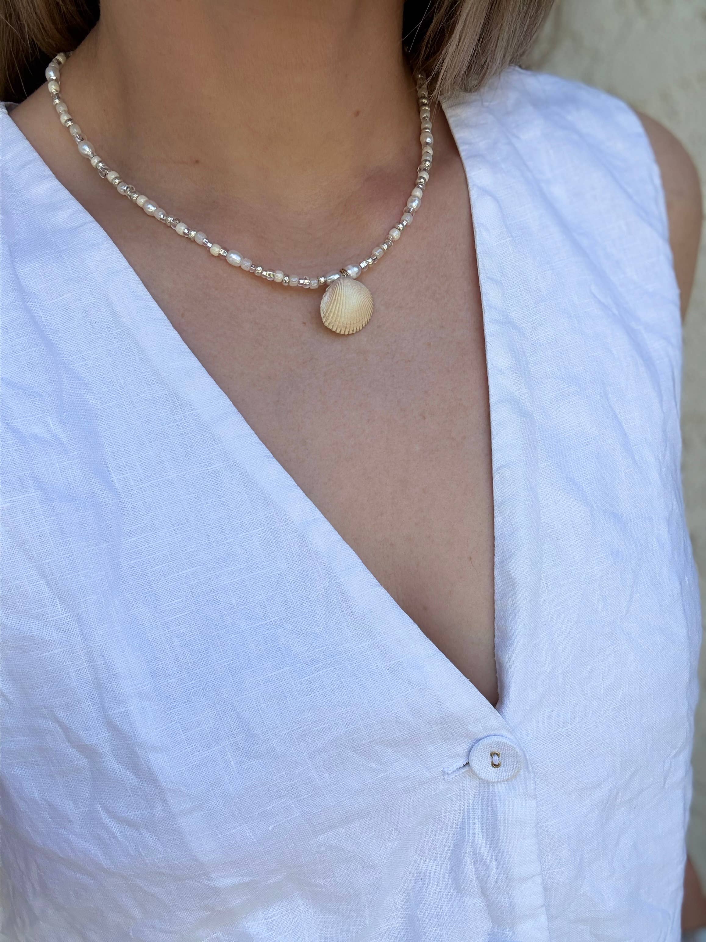 i said oui - Wholesale Beaded/pearl necklace - The Shell Game3