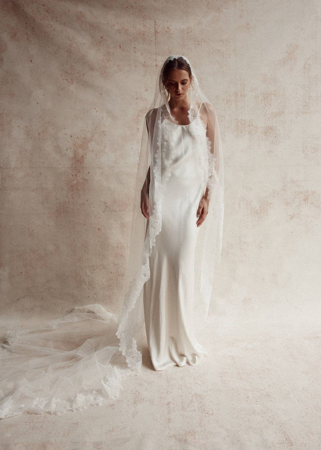 Dove Grey Accessories - Wholesale Veil - Women's - EMMY MANTILLA VEIL4