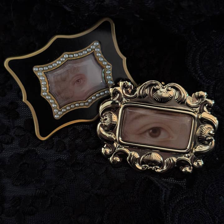 Seance - Wholesale Brooch - Lovers Eye brooch - Dorian