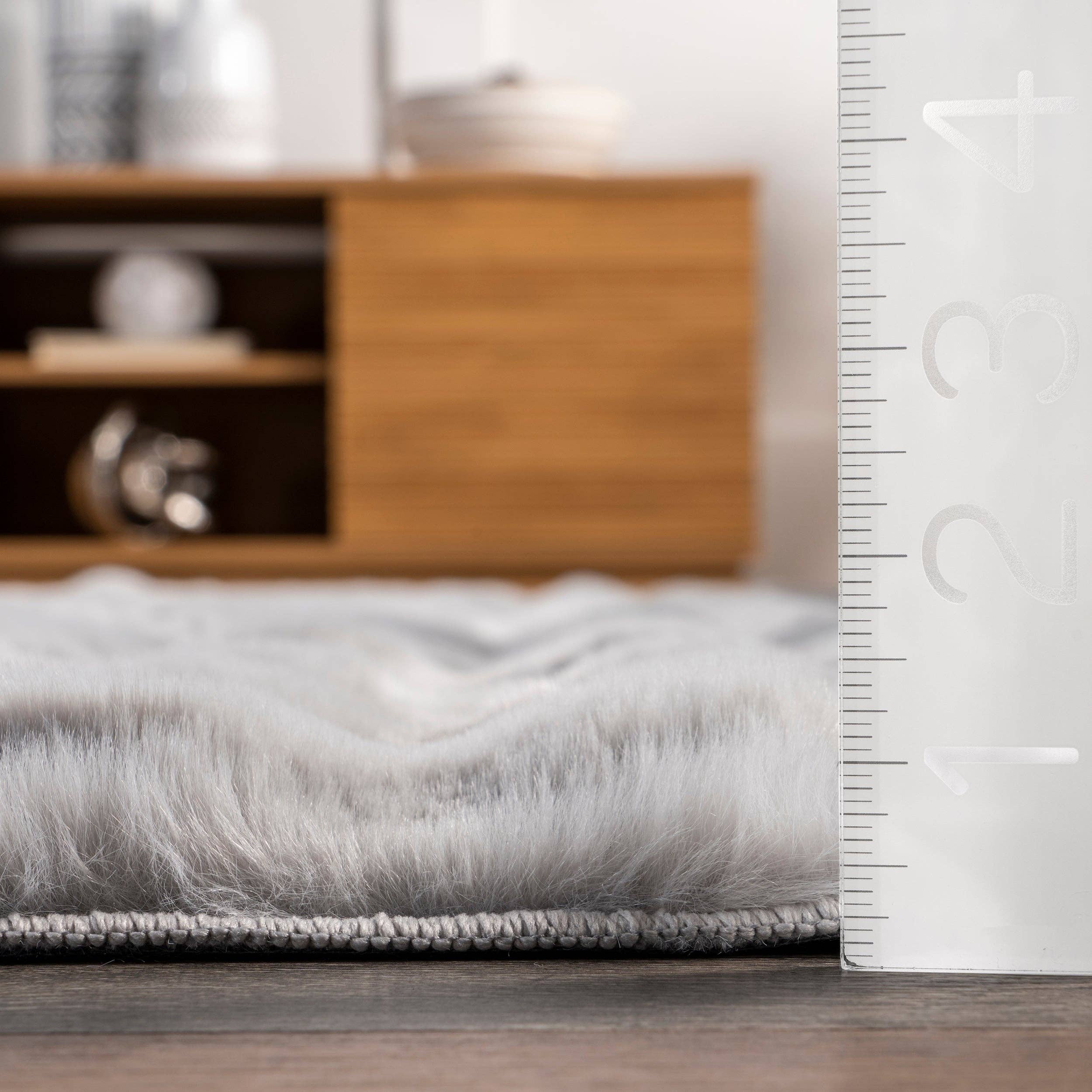 nuLOOM - Wholesale Area Rug - Jeni Solid Faux Rabbit Machine Washable Area Rug30