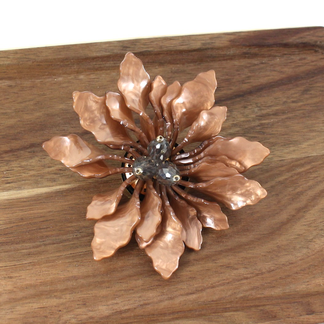 Pretty Persuasions - Wholesale Brooch - B23062 Shine Flower Brooch2