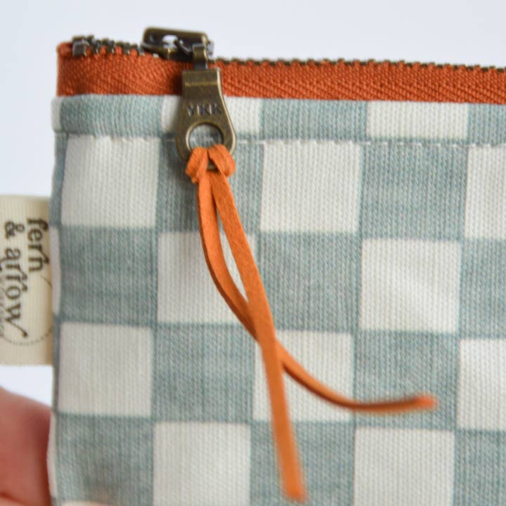 Fern & Arrow - Vendita all'ingrosso Portamonete - Donna - Borsa per Trucco a Quadretti Boho Chic per Lei21