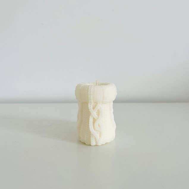 Sweet-Deco Creative - Wholesale Pillar Candle - Hand cast candle wool shoe4