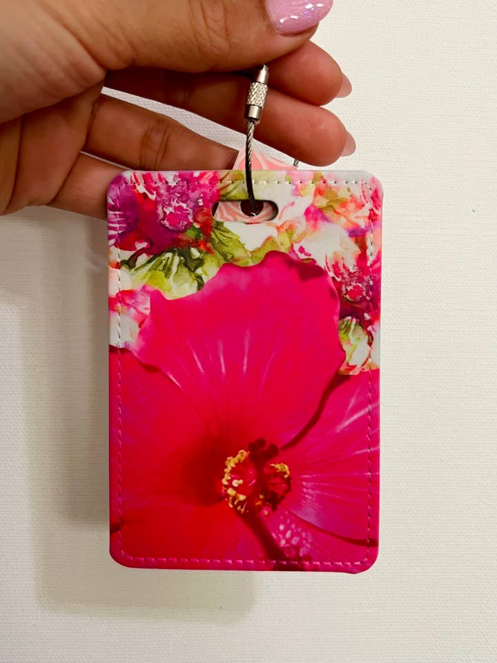 Etiqueta de equipaje "Hibisco Rojo" hecha a mano en Hawái para venta al por mayor de The Sunset Shop