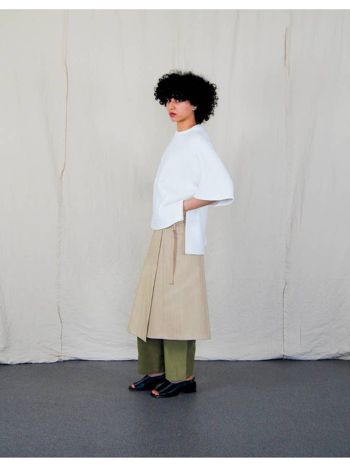 Cèucle – Engroshandel Nederdel - Dame – NEDERDEL KAPITEL 1 _ BEIGE DENIM