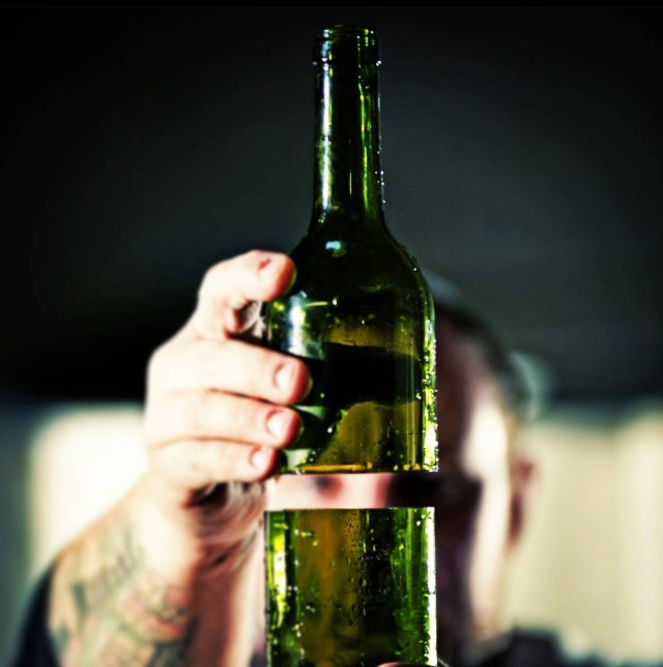 Unwined Candles – Engroshandel Glaslys – Firefly Signature Series - Vinflaske-lys6