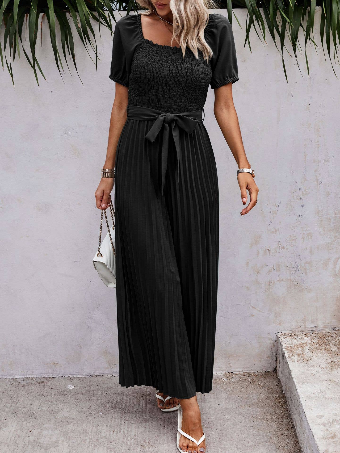 eLook – Großhandel Jumpsuit – Damen – SZ1-J6243 Gemusterter, plissierter Jumpsuit mit Gürtel28