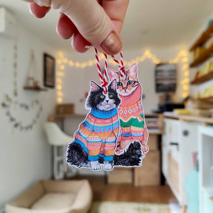 Beth Goodwin Designs - Wholesale Gift tag - Cats in Jumpers Christmas Gift Tags - Set of 6 Card Tags1