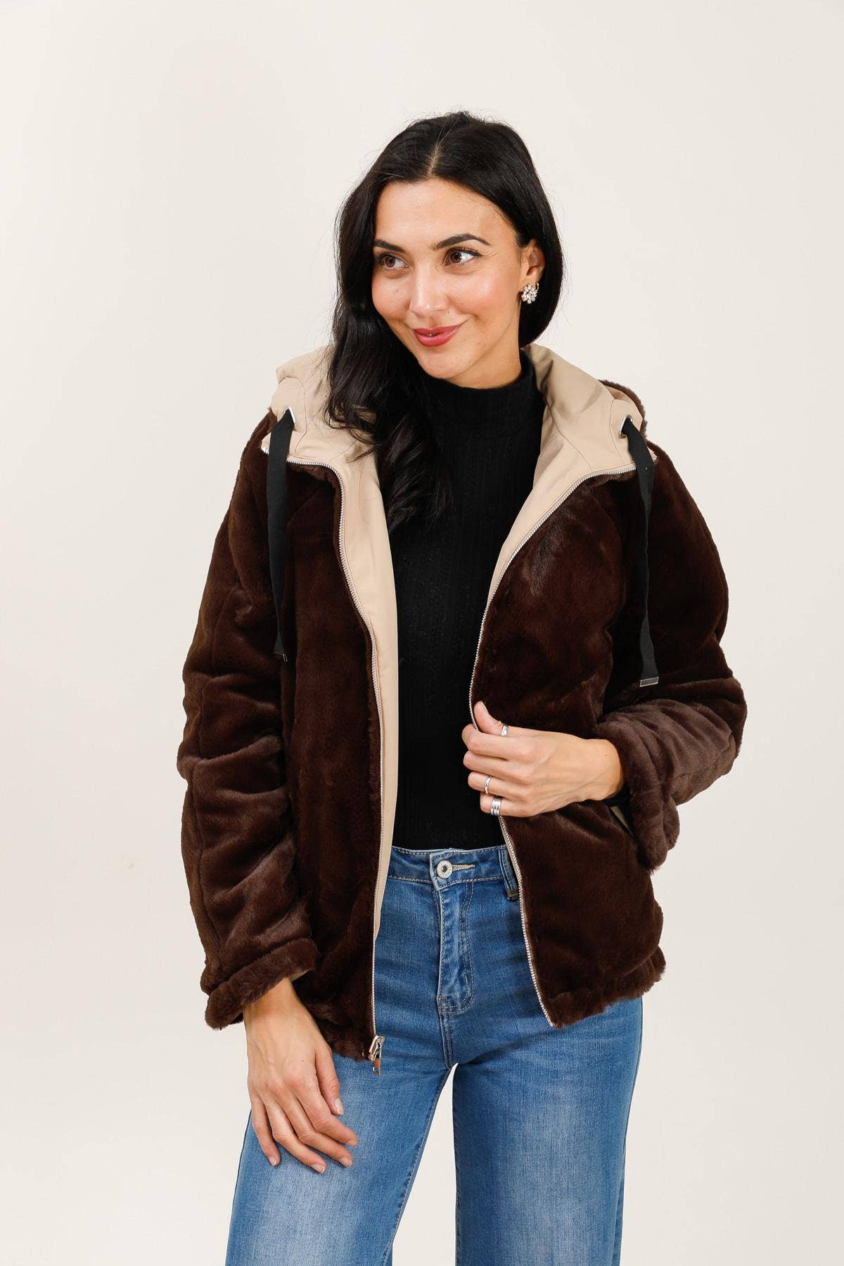 Attrait Paris - Wholesale Parka - Women's - Short hooded parka, reversible fur14