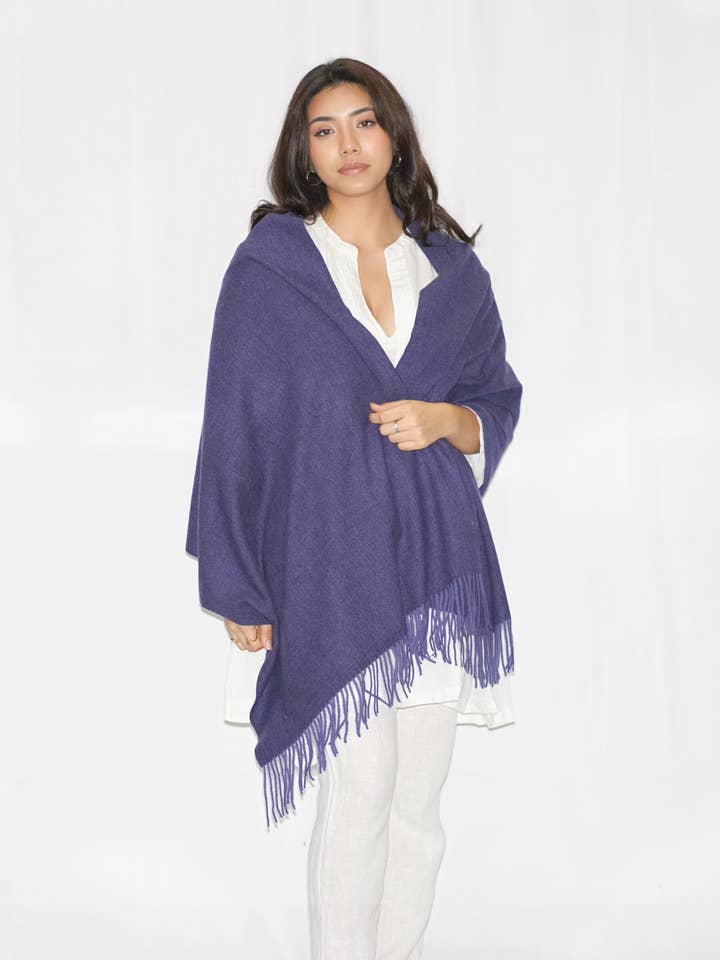 Cozy Cashmere Blend Stole - Navy for wholesale by Dolma