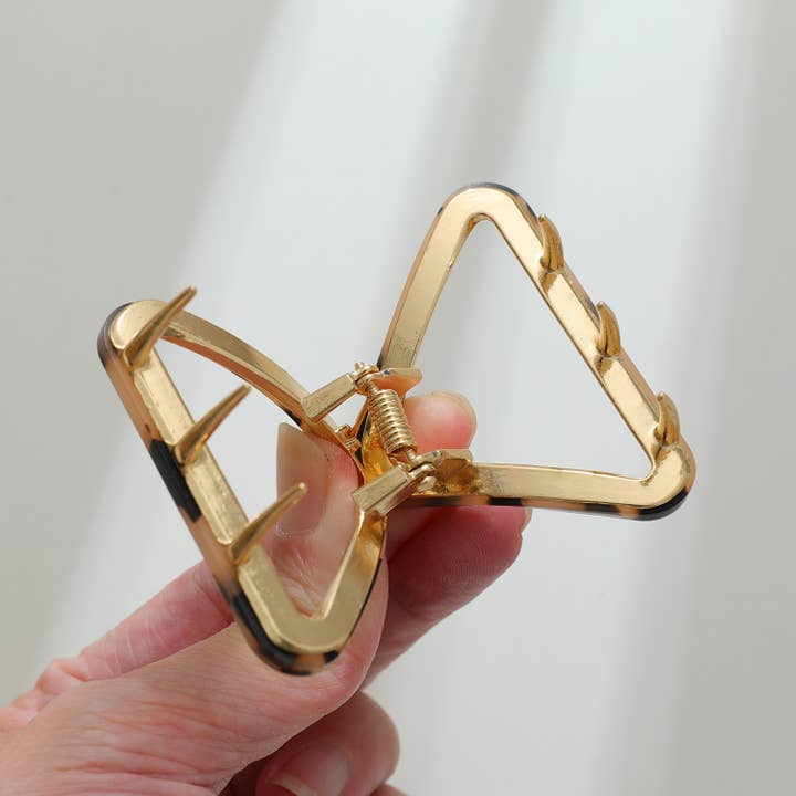 Assorted Amelie Core | Small Classic Triangle Metal Claw Clip for wholesale on Faire