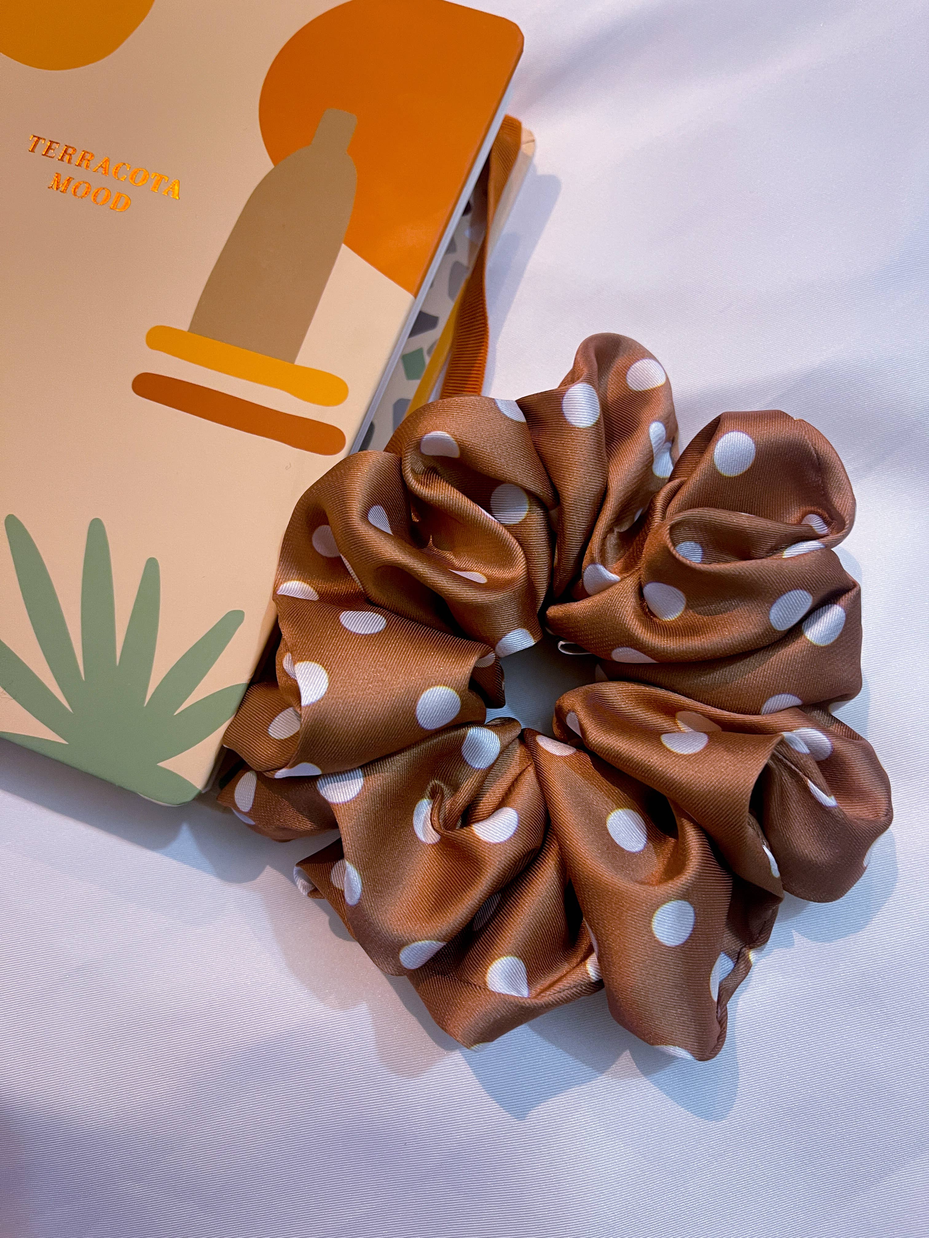 Asantewaa - Wholesale Scrunchie - Women's - Marilyn Satin scrunchie2