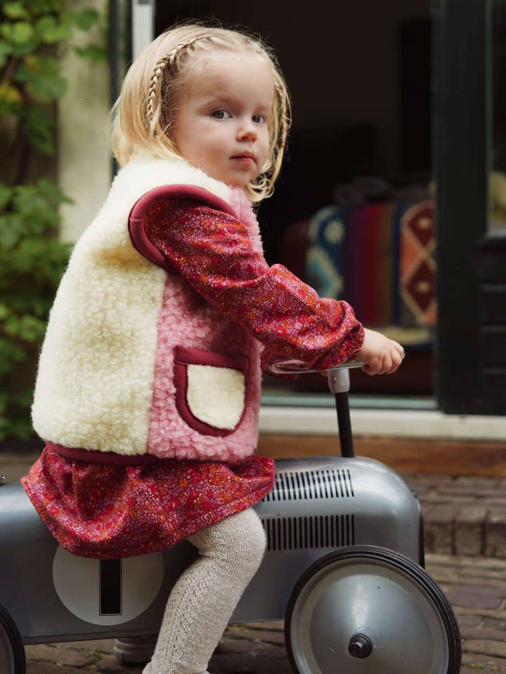 Wollen kropsvarmer - Rød Fløjl - Begrænset udgave for engroshandel hos We Are Wovens